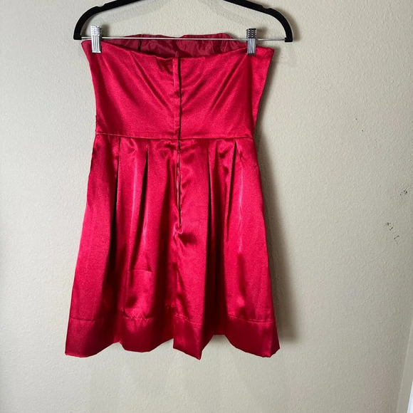 VINTAGE Roberta Party Dress Red Satin Strapless Pleated Bodice - size 5/6 - Picture 9 of 14